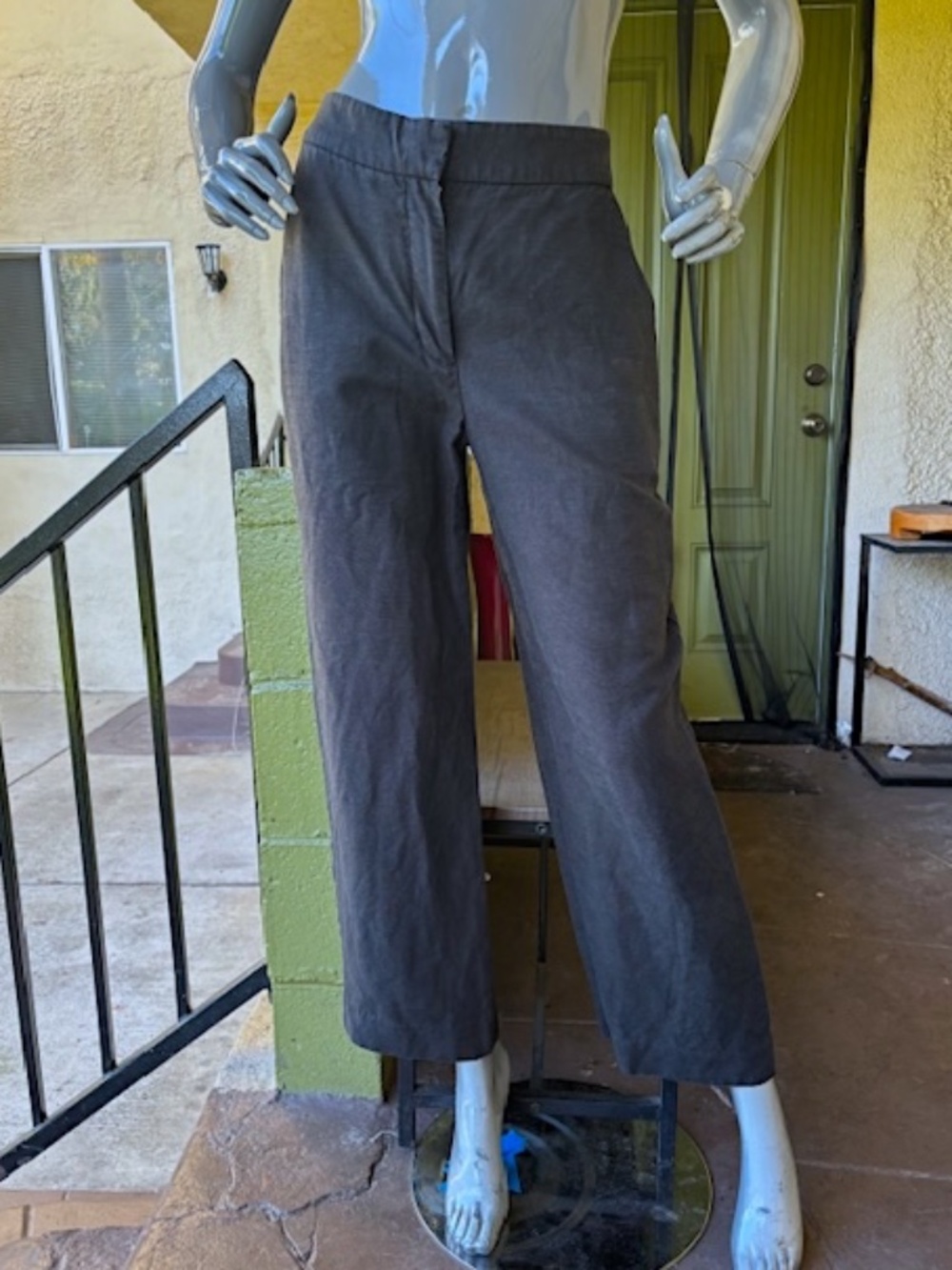 ARITZIA "The Limitless Pant" in Cruise LinenEUC/sz 4